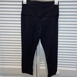 Lululemon Black align leggings crop ‘21